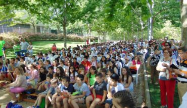 Los escolares de Ciudad Real rinden homenaje a Gloria Fuertes