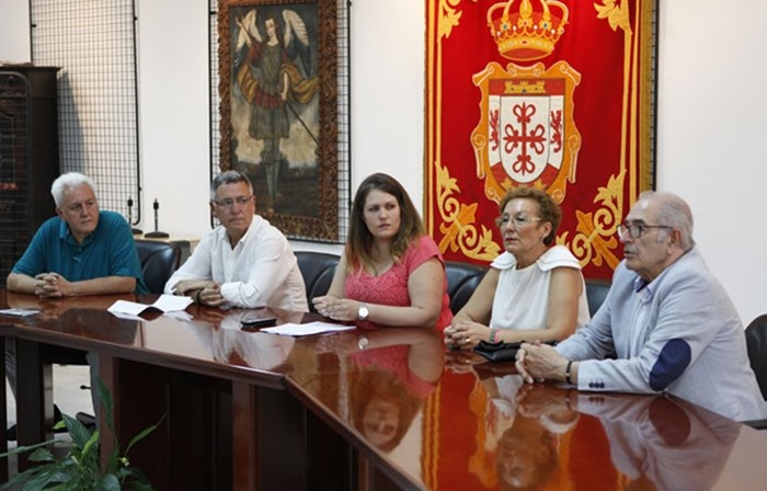 0 Un momento durante la inauguración de la exposición de vhserrano