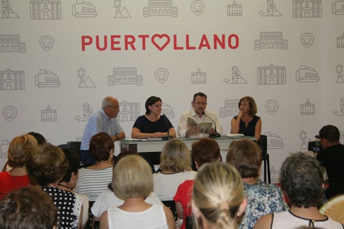 0 Un momento durante la presentación del libro Cartas de Amor para Mavi de Luis Díaz Cacho en el Museo Municipal