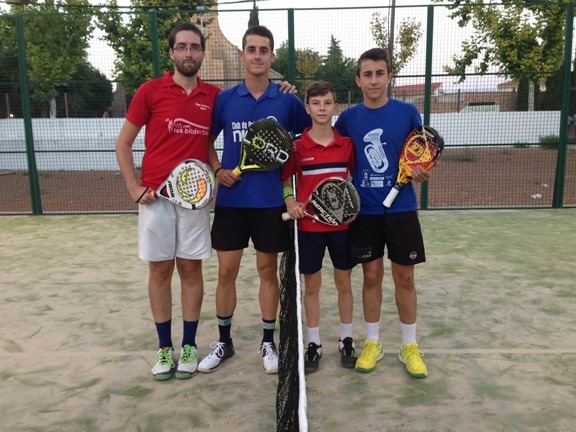 Participantes maratón pádel