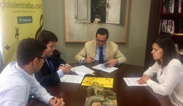 El Ayuntamiento de Campo de Criptana y Globalcaja firman un convenio de colaboración para la venta de entradas online