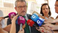 El Gobierno regional presenta a los sindicatos un borrador de acuerdo que incluye el contrato de los interinos entre el 1 de septiembre y el 31 de agosto