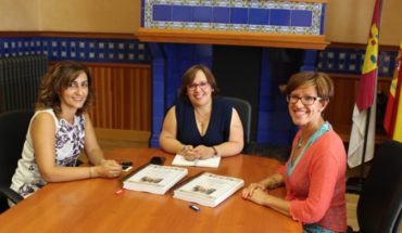 La Junta recibe la documentación de Miguelturra en un paso más para declarar el carnaval como Fiesta de Interés Turístico Nacional