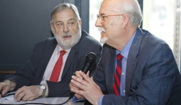 “Novelista de hoy poeta de siempre”. Artículo de opinión de Juan Van-Halen sobre la novela de Miguel Galanes ‘Cauce de la desolación’· Ediciones C&G