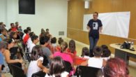 La biblioteca municipal de Manzanares ha celebrado hoy la actividad “El bosque de los cuentos”