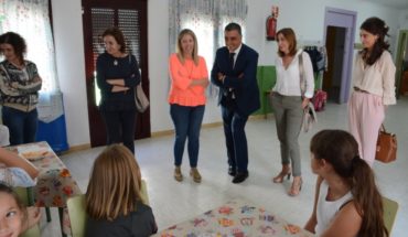 Ayuntamiento y Caixabank seguirán apostando por la Guardería de Vendimia en Tomelloso