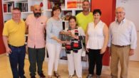 La Junta de Cofradías de Alcázar de San Juan entrega a Cáritas y Afanion 1.500 euros de la venta del libro ‘Detalles Cofrades’