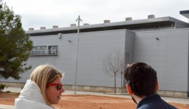 Continúan los trabajos de impermeabilización del pabellón de la Ciudad Deportiva de Tomelloso