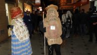Decenas de mascarones disfrutan del martes de Carnaval en Manzanares