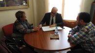 El alcalde renueva y amplía el compromiso municipal con Carea