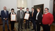 El Gobierno de Castilla-La Mancha felicita a los ayuntamientos de Hellín y Alcázar de San Juan, premiados por su excelencia en inversión social