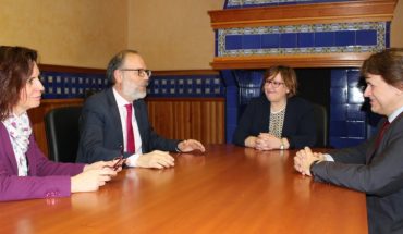 El Gobierno de Castilla-La Mancha traslada a la nueva directora de Repsol Puertollano su colaboración en materia de formación y empleo