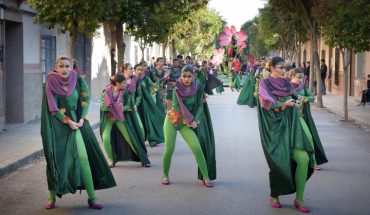 Siete comparsas en el desfile del Carnaval 2018 de Argamasilla de Alba
