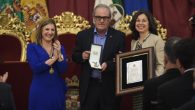 El calzadeño Francisco Acosta Acevedo, distinguido con la medalla de la provincia de Cádiz por su contribución a la alfabetización de la sociedad