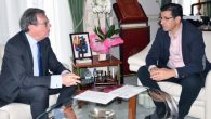 Caballero y Collado revisan las acciones que desarrollan fruto de la colaboración permanente entre Diputación y Universidad