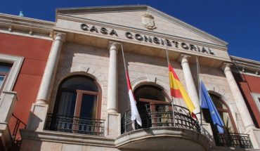 El Ayuntamiento de Valdepeñas se teñirá de azul con motivo del Día Mundial del Autismo