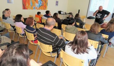 “El mejor control parental en Internet es navegar junto a los hijos” se afirmaba en la charla para padres de Manzanares