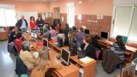 Veinte mujeres de Argamasilla de Alba participan en el curso de iniciación a los medios digitales