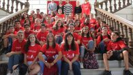 La alcaldesa recibe en el Ayuntamiento a los estudiantes franceses de intercambio con el instituto Juan Bosco