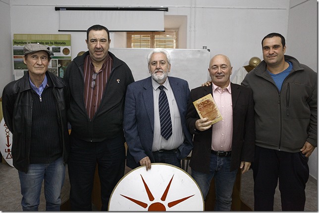 0 Derecha a izquierda, Jos&eacute; Gonz&aacute;lez, F&eacute;lix Herrera, Julio Criado, Miguel &Aacute;ngel M&aacute;rquez y Juan Manuel Donoso