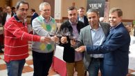 El Antiguo Casino de Ciudad Real acoge a 33 bodegas de todo el país en una feria con motivo de la I Semana del Vino