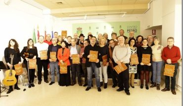 Las palabras de los poetas resonaron con fuerza en el ‘X Encuentro Oretania de Poetas’, celebrado en Piedrabuena, con un magistral acompañamiento musical