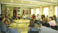 El Club de Lectura ‘Cueva de Medrano’ de Argamasilla de Calatrava, inicia su actividad cultural de otoño con la lectura del libro “Historia de una maestra”