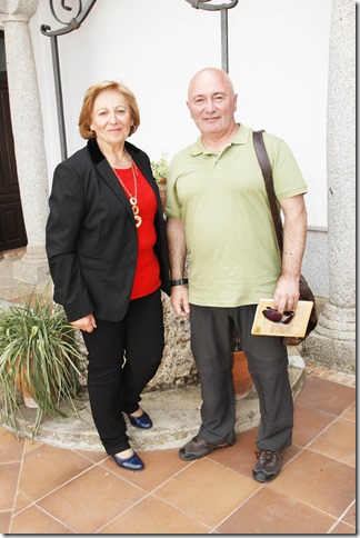 Miguel Ángel Márquez y la escritora Aurora Rey Aragón durante el último encuentro literario en Almodóvar del Campo