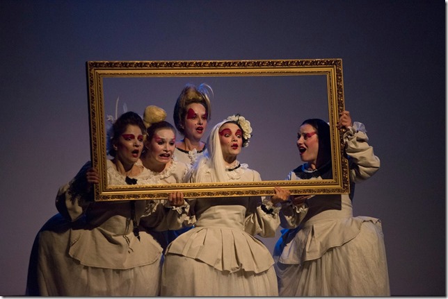 La compañía ‘Le Corps d’Ulan’ puso en escena ‘MENINAS’ en el Festival de Calzada de Calatrava