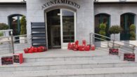 El Ayuntamiento de Calzada de Calatrava conmemoró el Día contra la Violencia de Género con un manifiesto y la performance "Zapato Rojo"