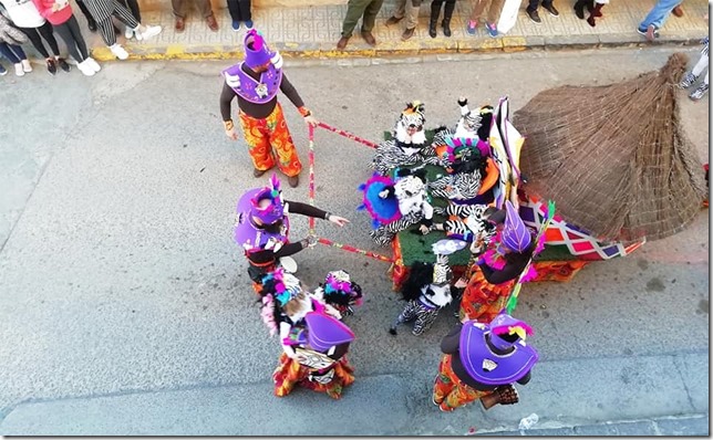 Desfilando por las calles de Calzada de Calatrava