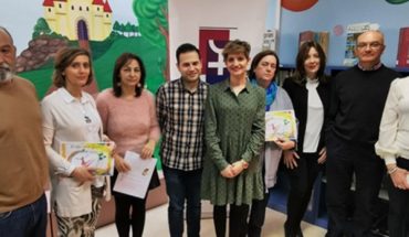 La Biblioteca Municipal de Socuéllamos cuenta desde hoy con una ‘Librería Violeta’
