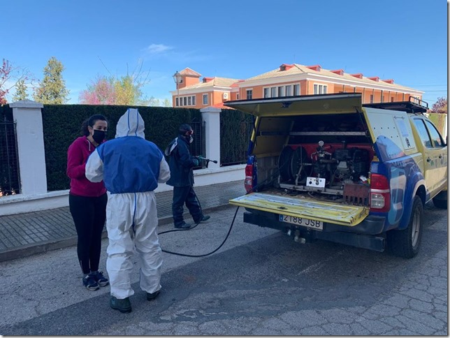 Imagen de las labores de desinfección en Calzada de Calatrava y sus aldeas (12)