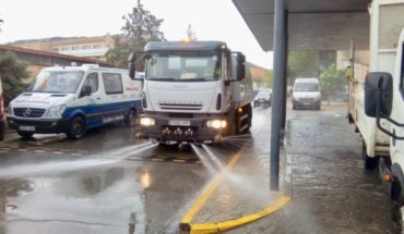 Los servicios de limpieza han aplicado en un mes más de un millón y medio de litros de desinfectante en la ciudad