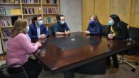 Iglesias y Garzón reciben a la familia de Manuel José García Caparrós