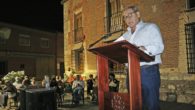 Puesta de largo del poemario ‘Adolescencia’, apadrinado por un elenco de poetas de primera fila, en una mágica noche en el Palacio de la Clavería de Aldea del Rey