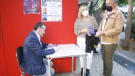 La Feria del Libro de Puertollano abre sus puertas al poeta solanero, Luis Díaz-Cacho, para que firme “Vivir cada día”