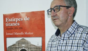 La Feria del Libro de Puertollano, se adentra en la historia de Almadén de la mano de Ismael Mansilla y su novela “Estirpe de Titanes”