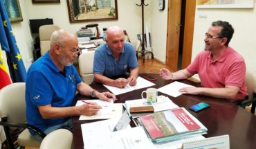 La asturiana Yose Álvarez-Mesa, gana el premio ‘Valentín Villalón’ de Aldea del Rey’ con su obra “Limaduras de viento”