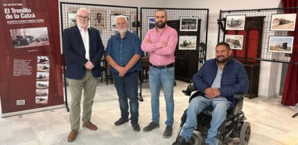 Inaugurada la exposición fotográfica, “de gran valor sentimental”, sobre el ferrocarril de vía estrecha Valdepeñas-Puertollano