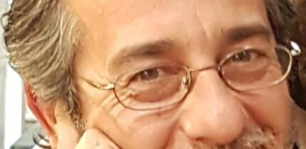 Luis Alberto Lara Contreras: “Escribir poesía hace sentirme partícipe de todo cuanto me rodea; es la mejor manera de ser honesto con el mundo y, sobre todo, con uno mismo”.