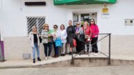 A favor de la lucha contra el cáncer, se recauda más de 1.000 euros de donativo, gracias a la rifa de un abanico y el gesto solidario de una pequeña tienda de barrio en Argamasilla de Calatrava