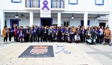 El Ayuntamiento de Aldea del Rey visibiliza las víctimas de la violencia machista, en el 25 N, con el encendido de 38 velas en recuerdo de las mujeres asesinadas este año