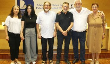 Versos, música, sentimientos y cariño en una tarde de belleza y poesía con el poeta Juan Camacho
