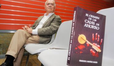El periodista Martínez Carrión presenta en el Ateneo de Almagro su novela ‘El crimen de las cajas de ahorro’