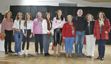 Villamanrique vivió un momento irrepetible de calidez humana en la presentación del exquisito libro de poesía funeraria: “Llanto” de Luis Díaz-Cacho